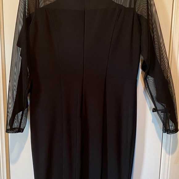 R&M Richard’s Sheer Sleeve Black Dress size 10 - Picture 3 of 9